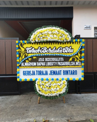 Papan Bunga Duka di Kediri